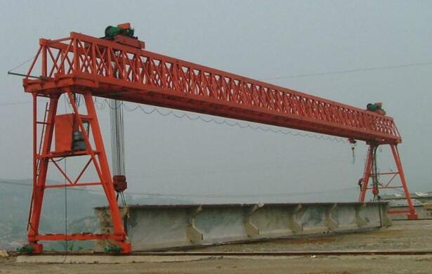 MH型桁架式龍門起重機(jī)2 MH型桁架式龍門起重機(jī)2