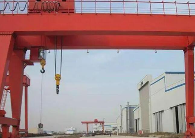 雙梁龍門(mén)吊旋轉(zhuǎn)齒輪的修補(bǔ)方式 雙梁龍門(mén)吊旋轉(zhuǎn)齒輪的修補(bǔ)方式