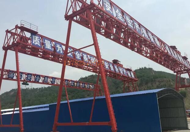 龍門吊圖片 龍門吊圖片