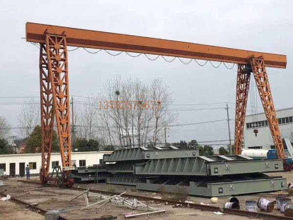 及時(shí)發(fā)現(xiàn)龍門(mén)吊故障和隱患能避免事故的發(fā)生，你了解如何判斷嗎？